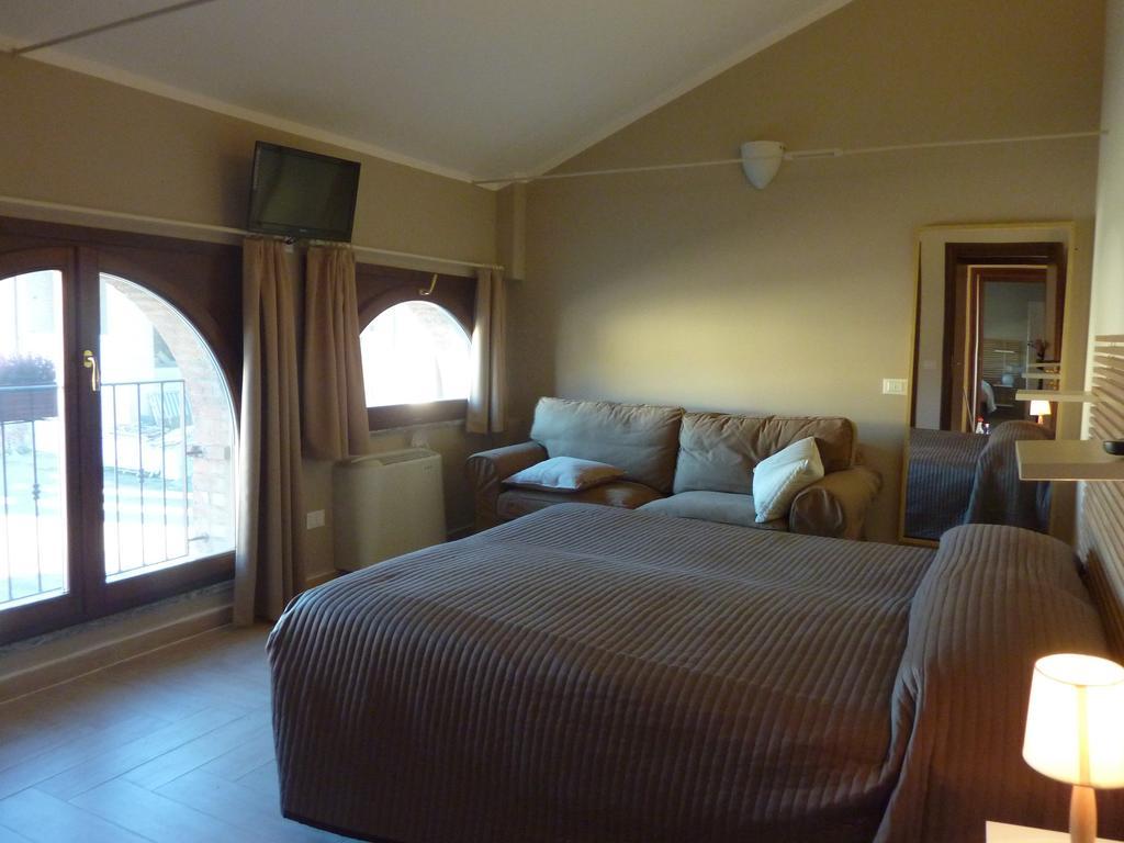 Agriturismo Boschi Celati Roncaglia Εξωτερικό φωτογραφία
